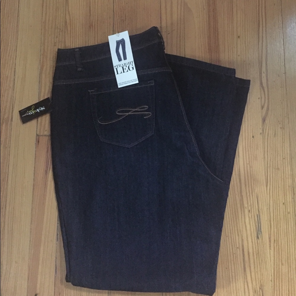 ⭐️NWT⭐️ Straight Leg Jeans