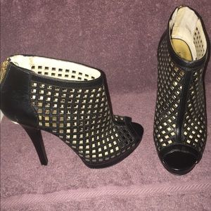 Michael Kors, NEVER WORN heels