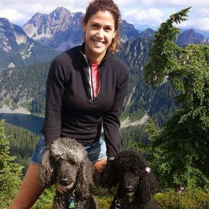 Meet your Posher, Leslie