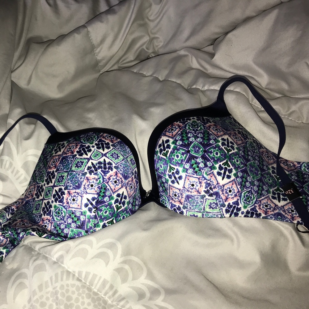 Victoria secret bra , NWT , Push Up