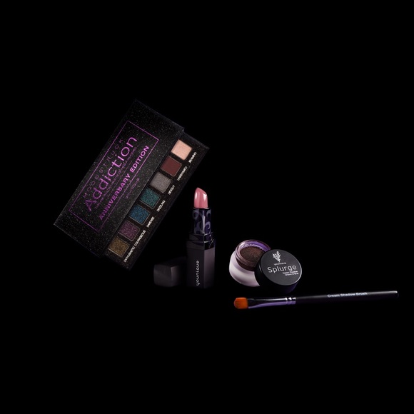 YOUNIQUE makeup - Picture 1 of 8