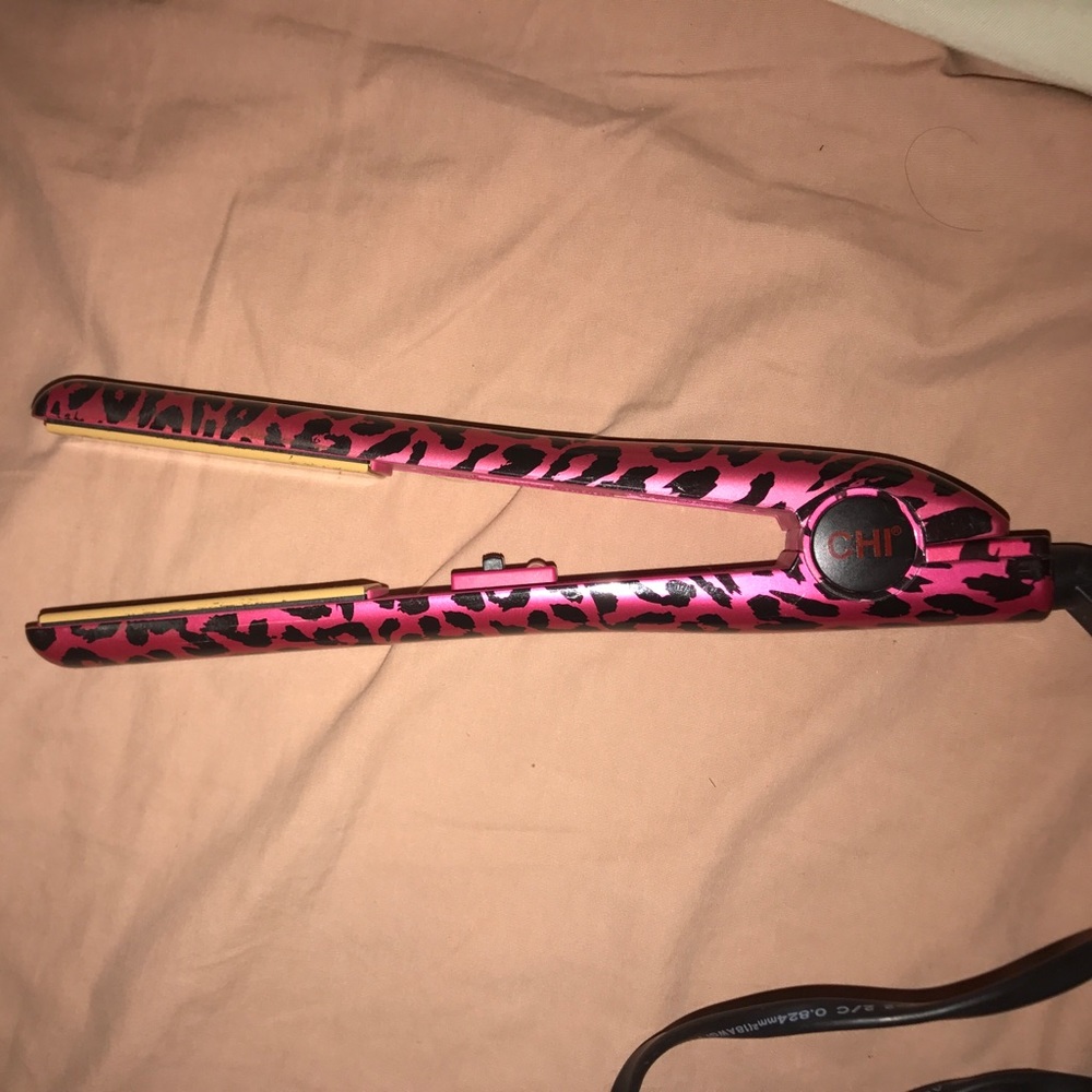 CHI flat iron