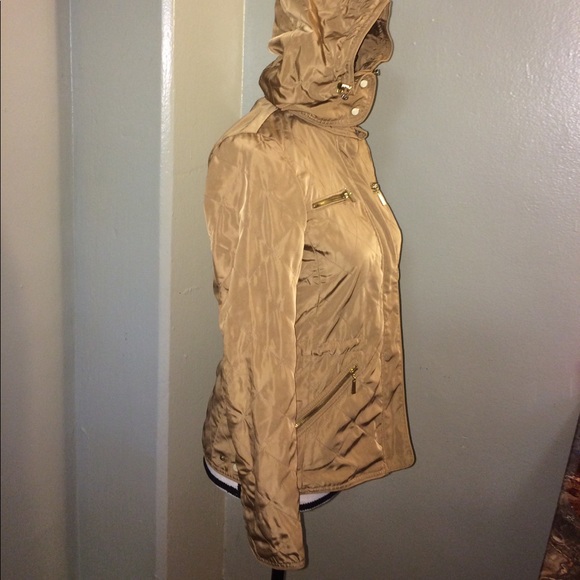 Zara Jacket - Picture 3 of 8