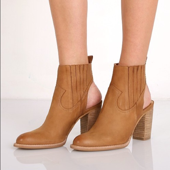 NIB Saddle Tan Closed Toe Slingback Bootie - Picture 7 of 8
