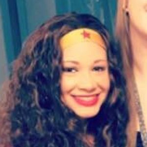 Meet your Posher, Holly