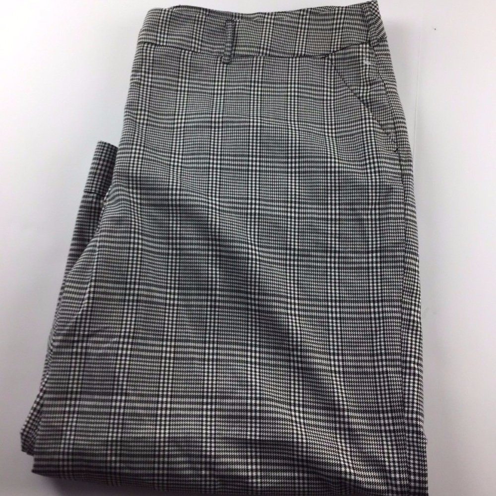 Lane Bryant Plus SIZE 26 Houndstooth Plaid Capris