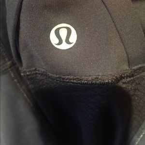 lululemon athletica Tops - Lululemon black tank, sz 4, 55347 lululemon athletica Tops - Lululemon black tank, sz 4, 55347