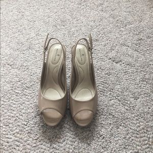 Bandolino Open toe heels