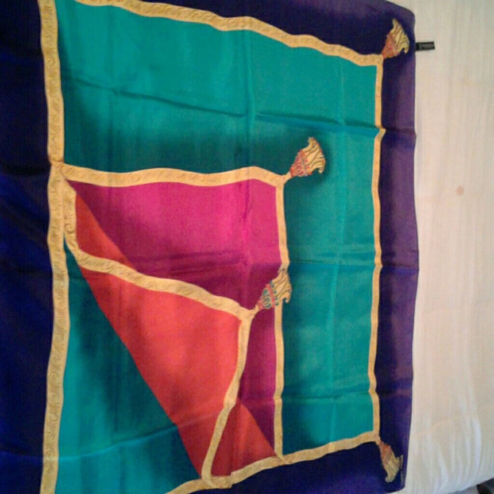 Vintage Ellen Tracy silk scarf