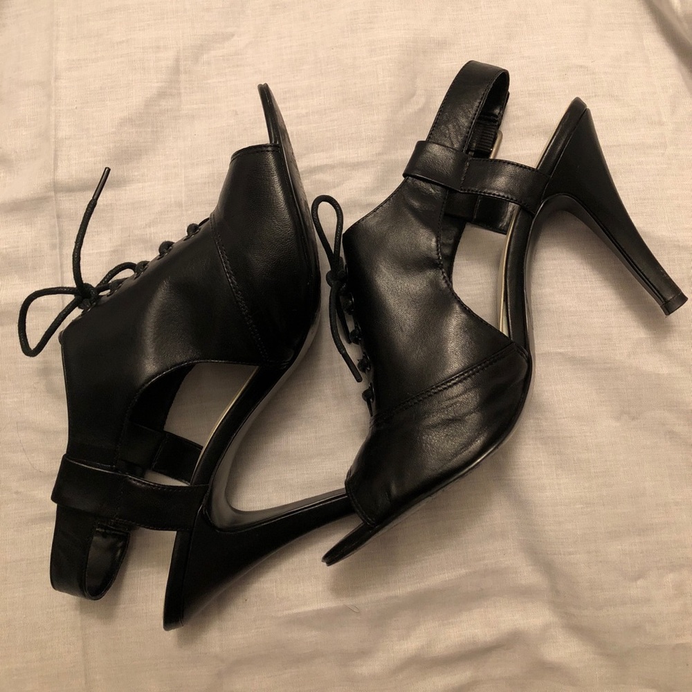 Peep Toe Sling Back 4 inch heels! 🔥SOLD - Picture 6 of 6