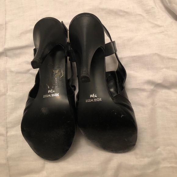 Peep Toe Sling Back 4 inch heels! 🔥SOLD - Picture 3 of 6