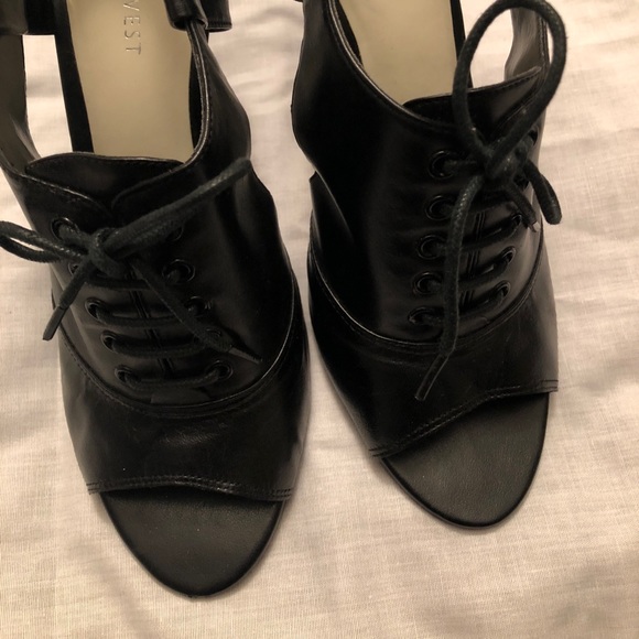 Peep Toe Sling Back 4 inch heels! 🔥SOLD - Picture 5 of 6