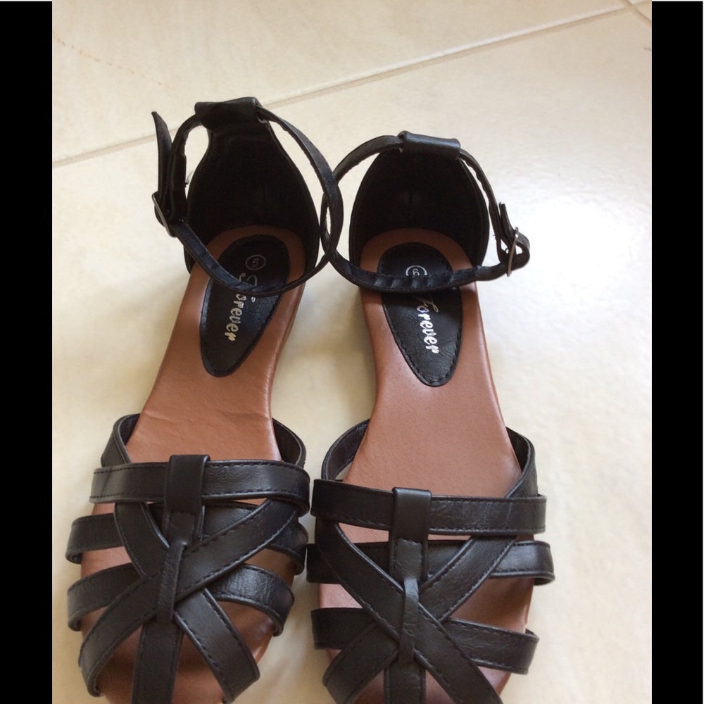 Sandal