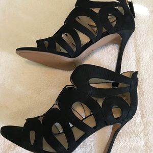 FINAL 🌟 HOST PICK! BRAND NEW Black Cut-Out Heels
