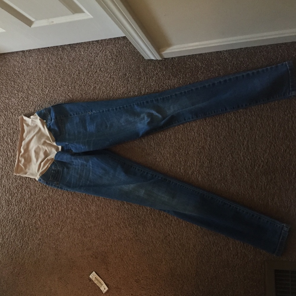 Old navy maternity skinny jeans
