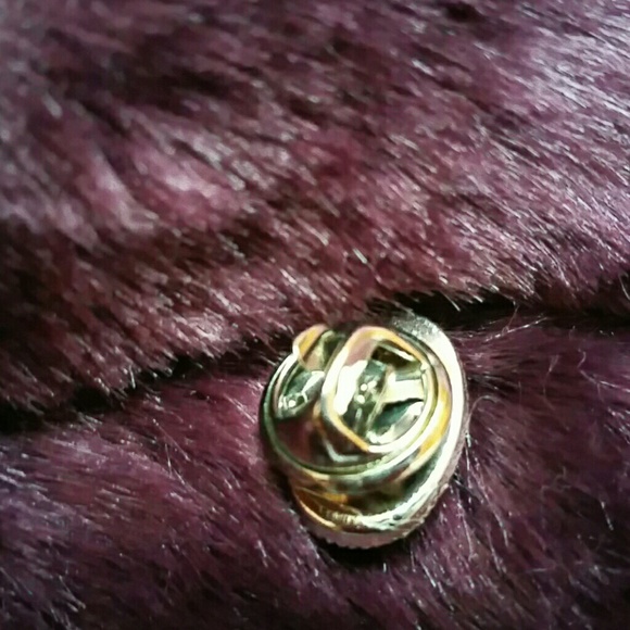 Bitty Blue Cameo Pin - Picture 2 of 3