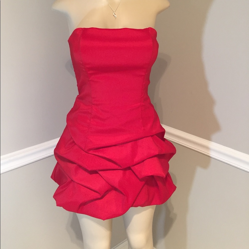 Festive Red Strapless Holiday Party Dress