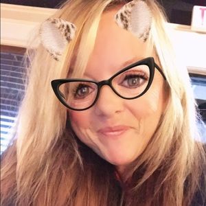 Meet your Posher, Angie