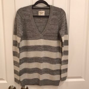 NWOT Abercrombie Sweater