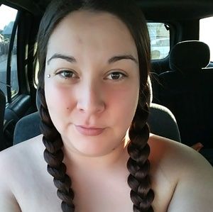 Meet your Posher, Lavinia