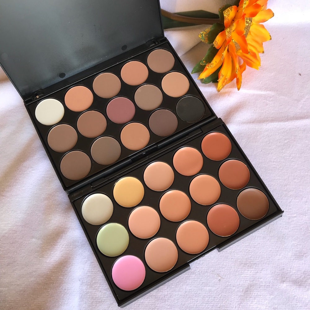 🎈SALE🎈1x Concealer Palette &1x Eyeshadow Palette