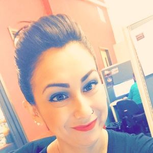 Meet your Posher, Esmeralda