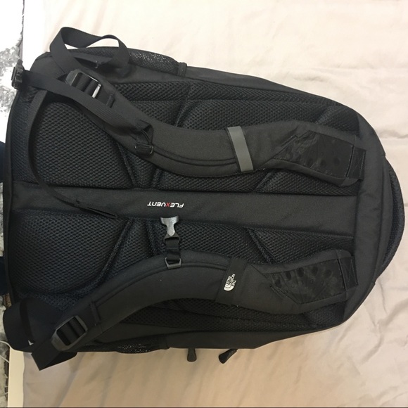 North face backpack - Picture 2 of 5