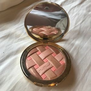 Too faced sweetie pie bronzer