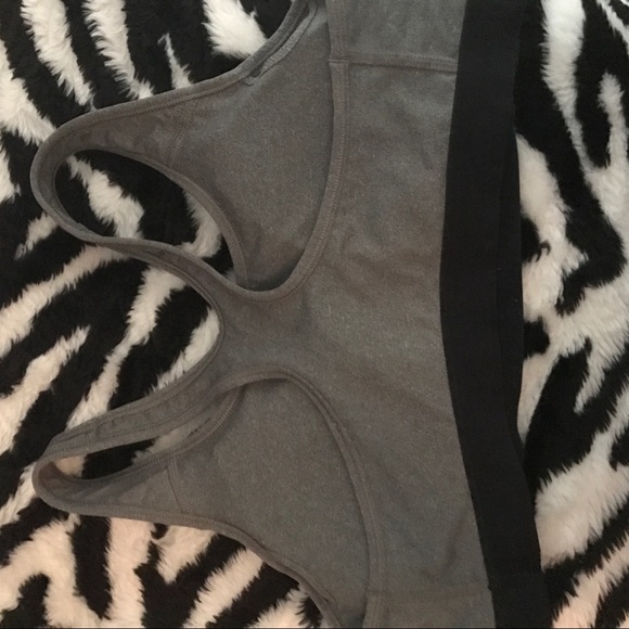 NIKE•Women - Picture 5 of 6