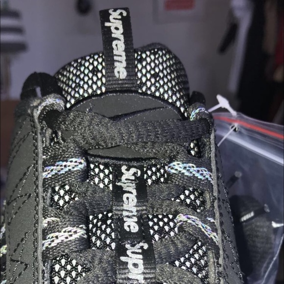 Supreme x Nike Air Humara main image 6