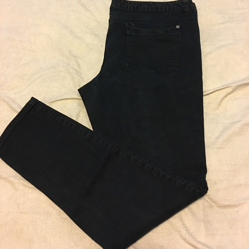 Black skinny jeans