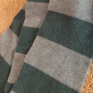 Gap factory. Wool scarf