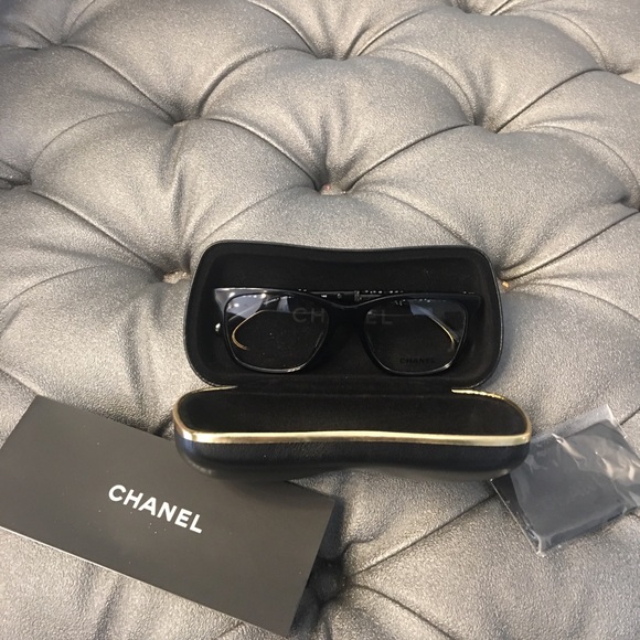 Chanel black beaded eye glasses 🕶 - Picture 8 of 8