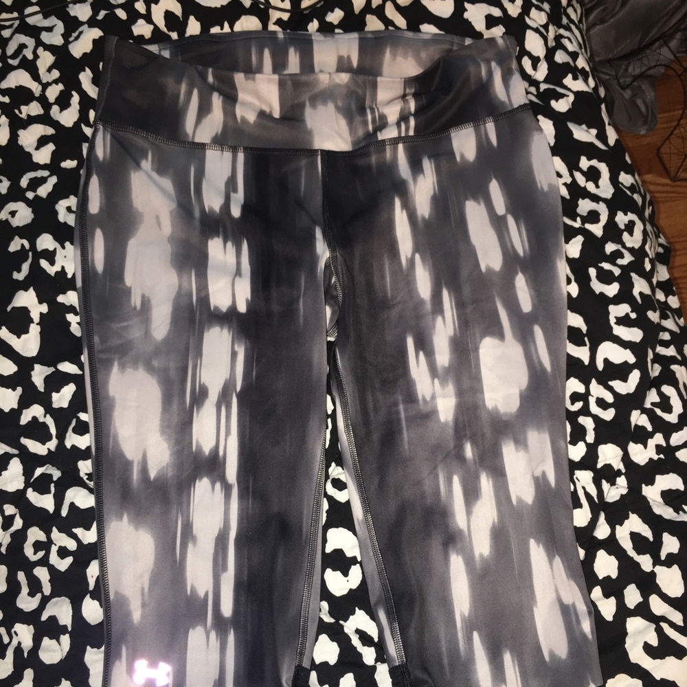 Under armor capris