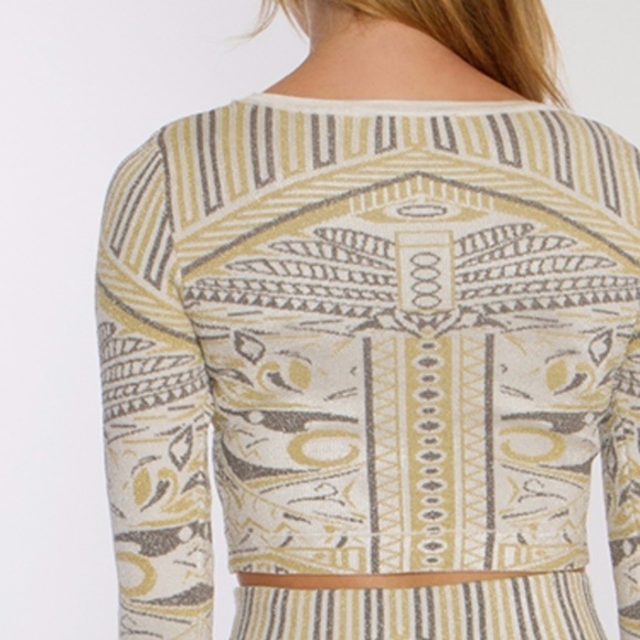 💕 ⭐️ ⭐️ Ellen Top - Picture 3 of 4