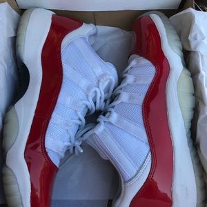 JORDAN 11s Cherry Lows