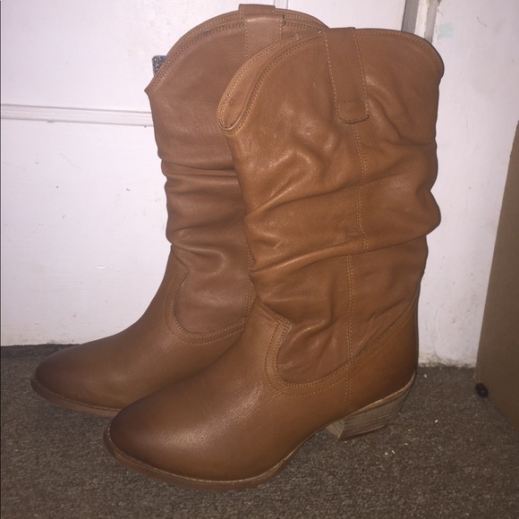NWOT BROWN LEATHER FASHION COWGIRL BOOTS - Picture 2 of 7