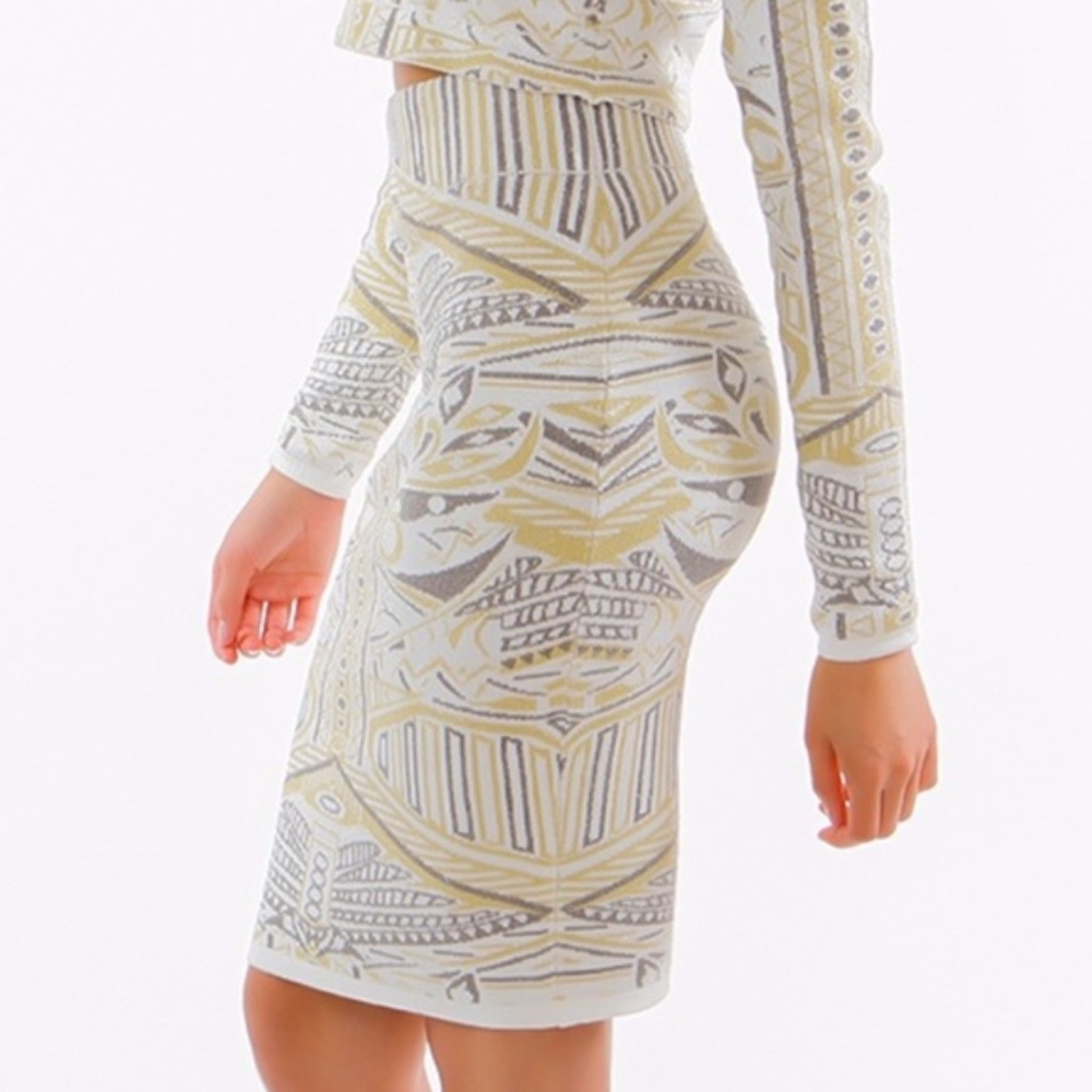 💕 ⭐️ ⭐️ Ellen Skirt - Picture 1 of 4