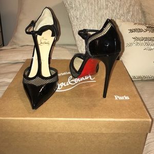 Louboutin pumps- Black patent leather and mesh