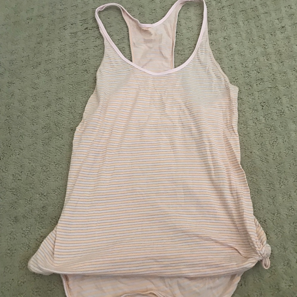 Lululemon tank top