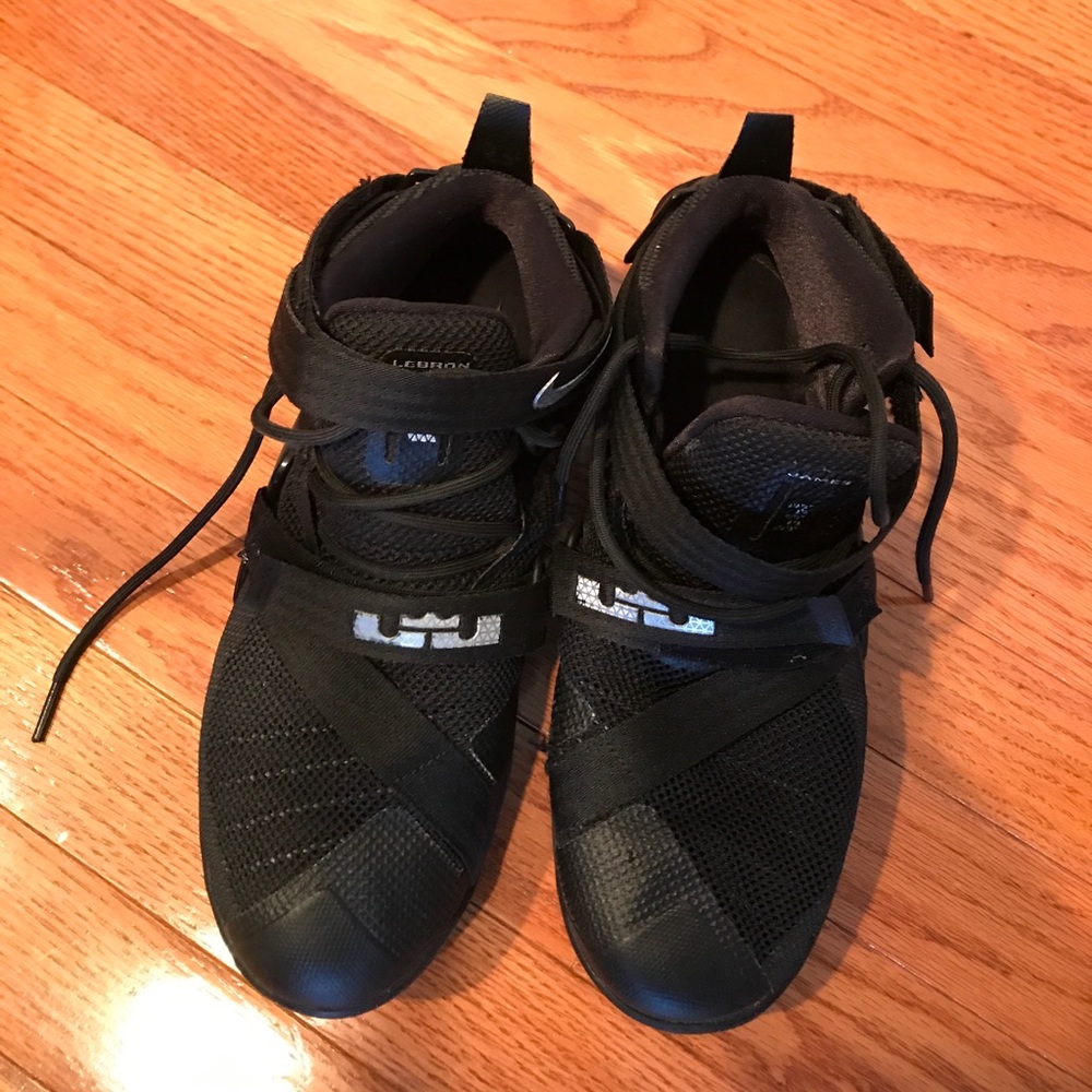 Boys Lebron Nike