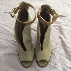 Zara nude wedge
