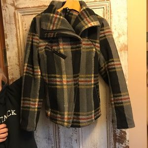 Fleece plaid jacket size medium