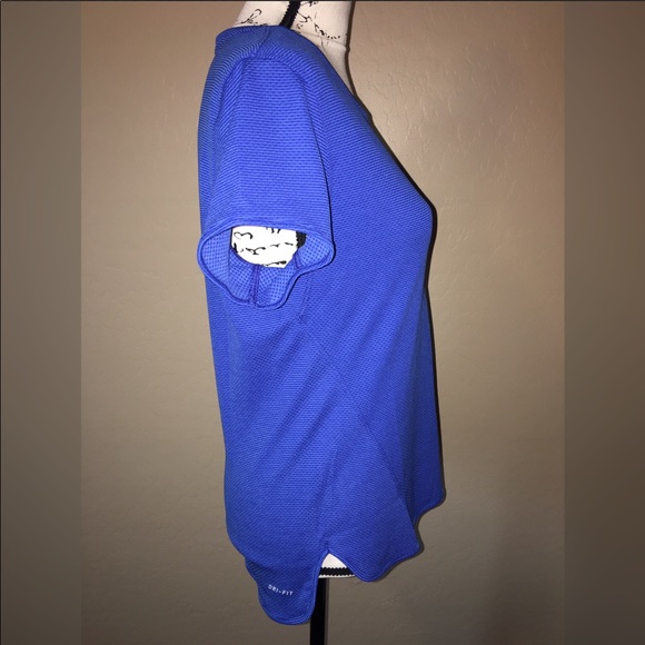 •NWT• Nike AeroReact deep royal blue running top - Picture 3 of 6