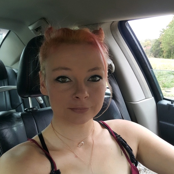 Meet your Posher, Neena - Picture 1 of 1