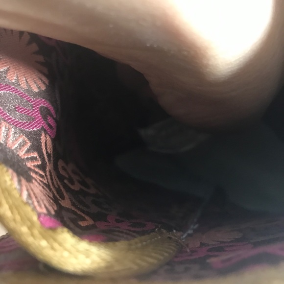 UGG Tall Buttoned Light Weight Boots - Picture 5 of 6