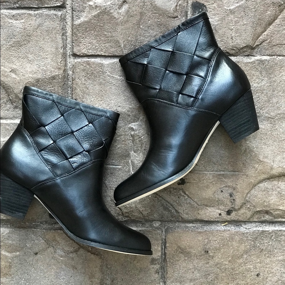 Distressed Woven Leather Western Cowgirl Boots - Picture 3 of 8