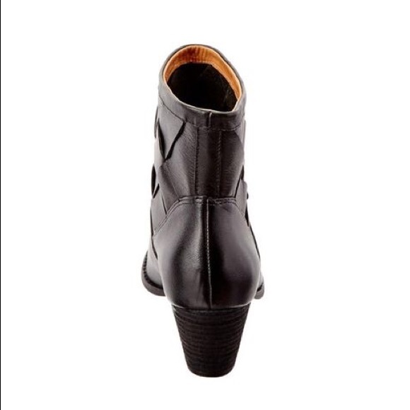 Distressed Woven Leather Western Cowgirl Boots - Picture 7 of 8