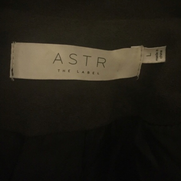 Cute jacket - Picture 3 of 3