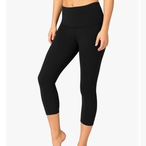 Beyond yoga "walk and talk high waisted Capri"